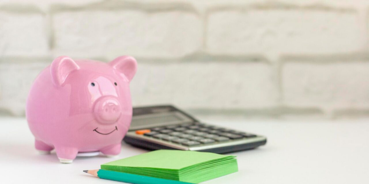How to get your bookkeeping summer-ready (without losing control)