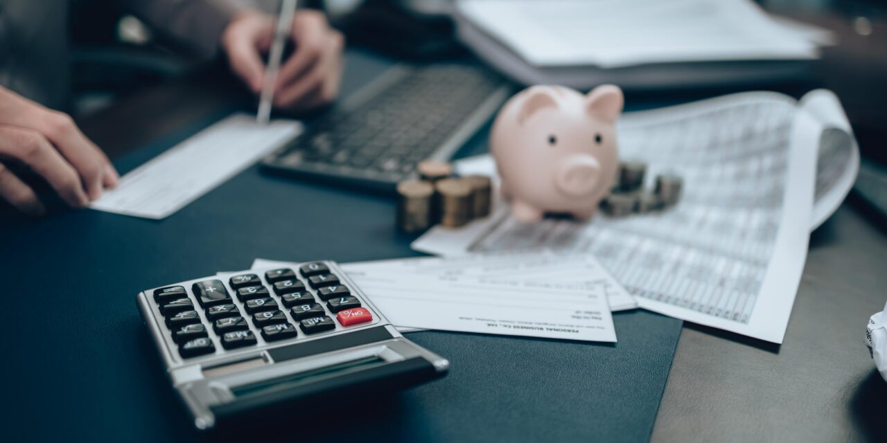 Keep payroll compliant and stress-free: a simple guide for small teams