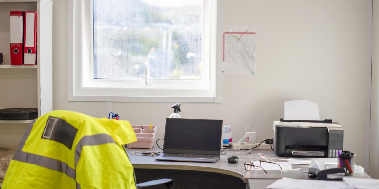 How to keep payroll organised for your small UK business